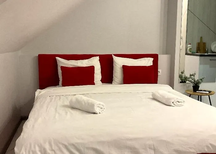 Pure Apartments Vip 5